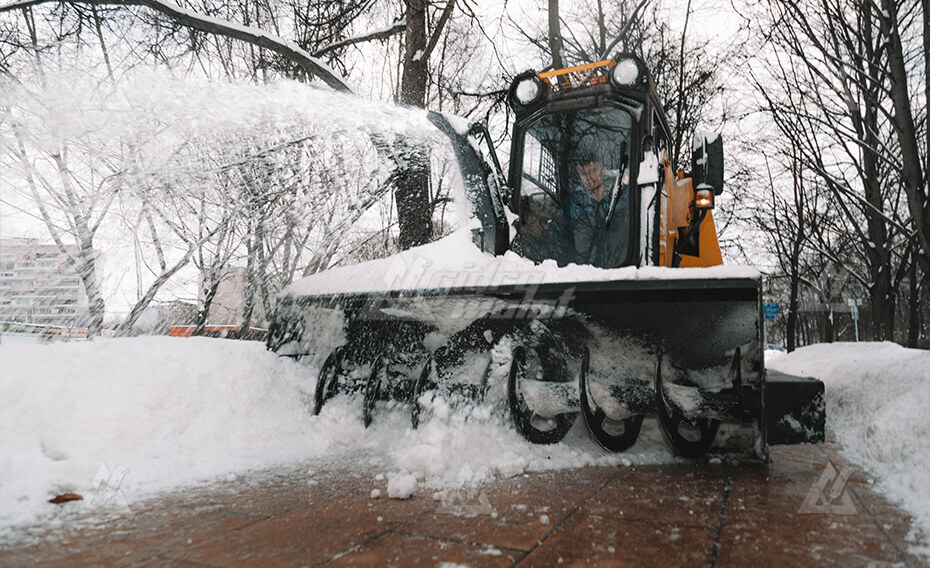 Шнекороторный снегоочиститель Impulse SR1850 на мини-погрузчик JCB картинка 495112